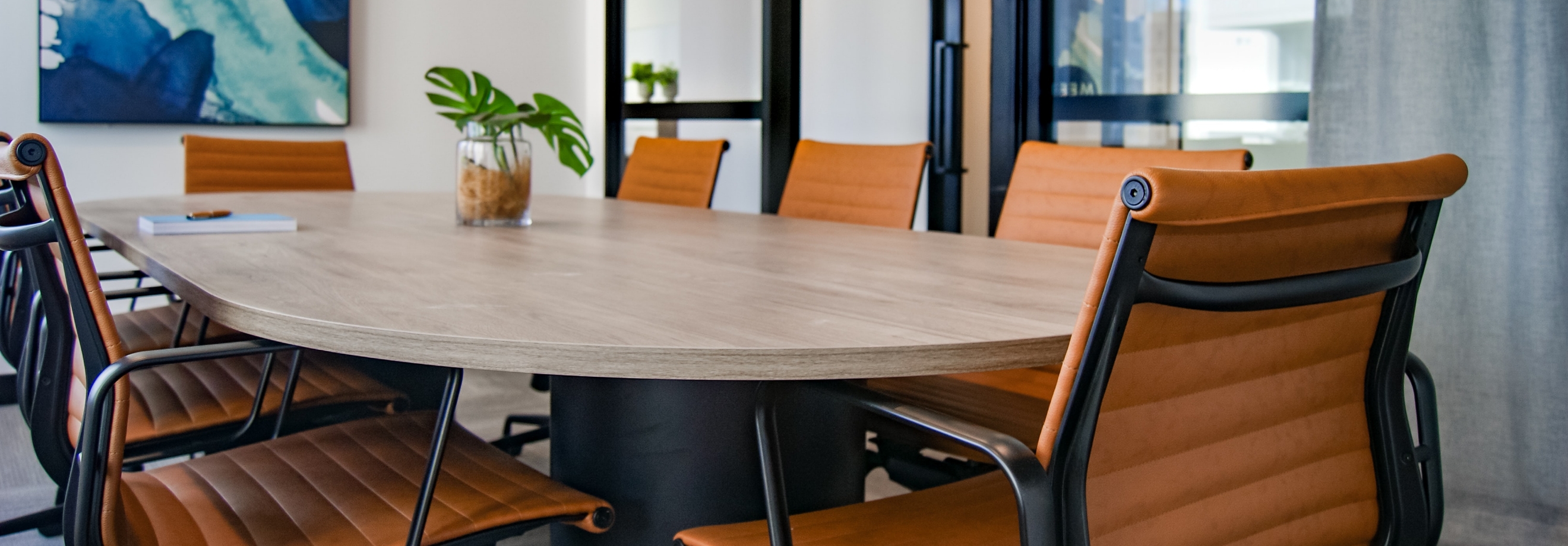 コンタクトメインビュー